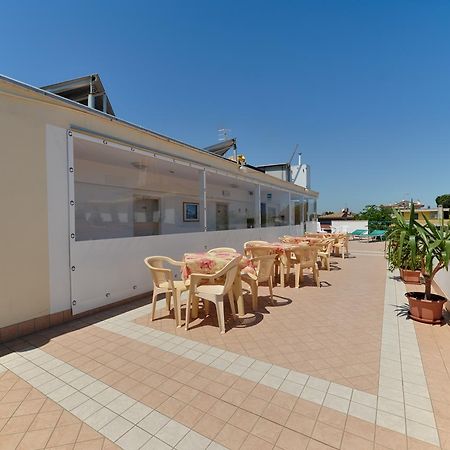 Hotel Taormina Riccione Eksteriør billede