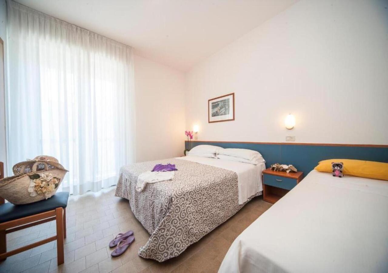 Hotel Taormina Riccione Eksteriør billede