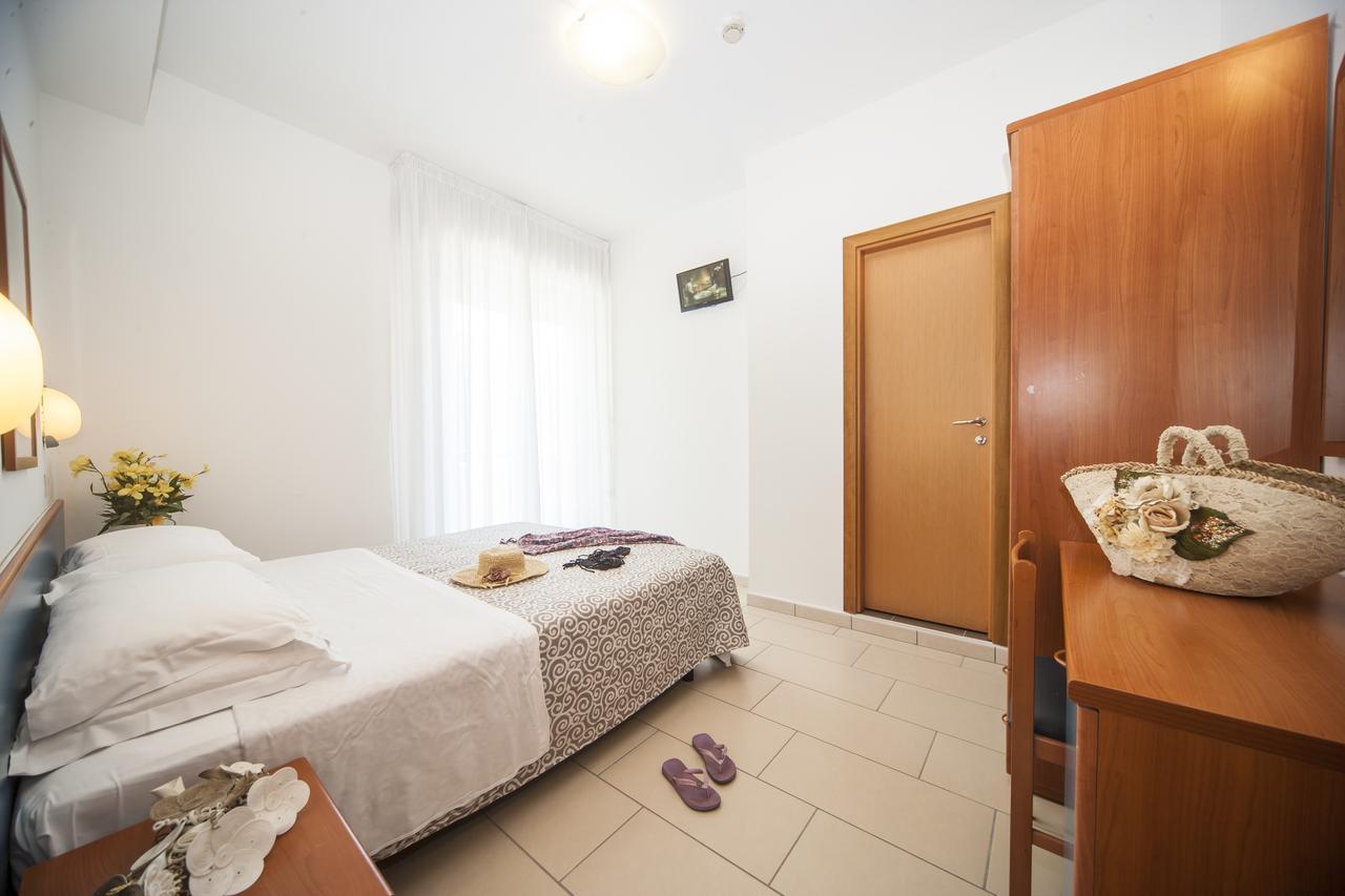Hotel Taormina Riccione Eksteriør billede