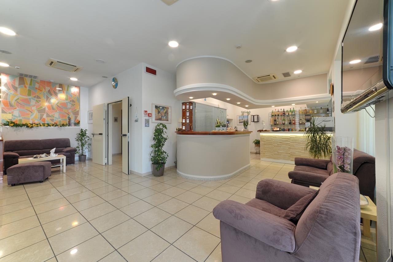 Hotel Taormina Riccione Eksteriør billede