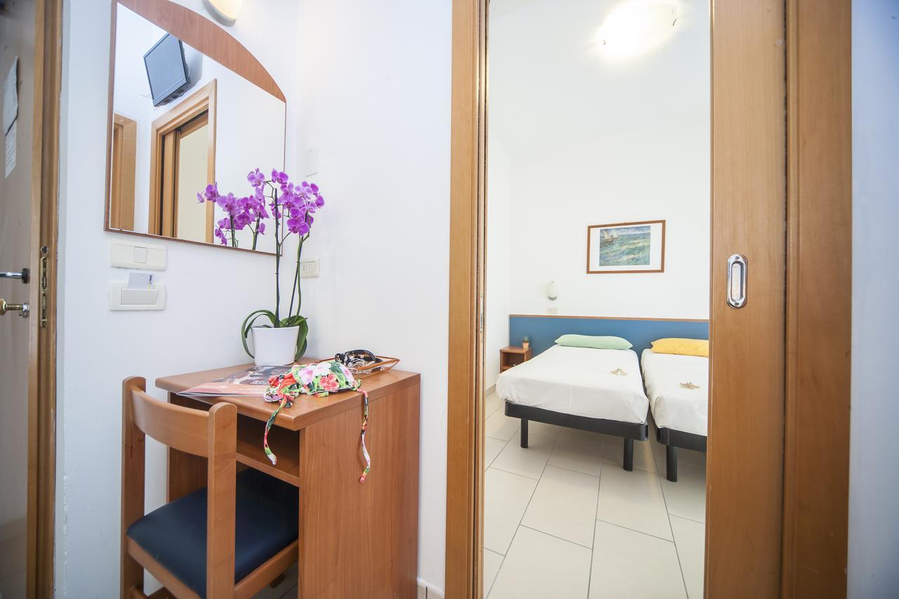 Hotel Taormina Riccione Eksteriør billede